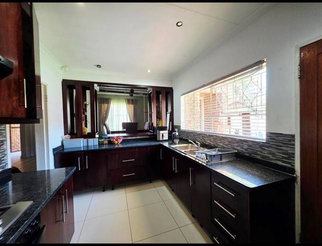 5 BEDROOM HOUSE FOR SALE IN TERENURE